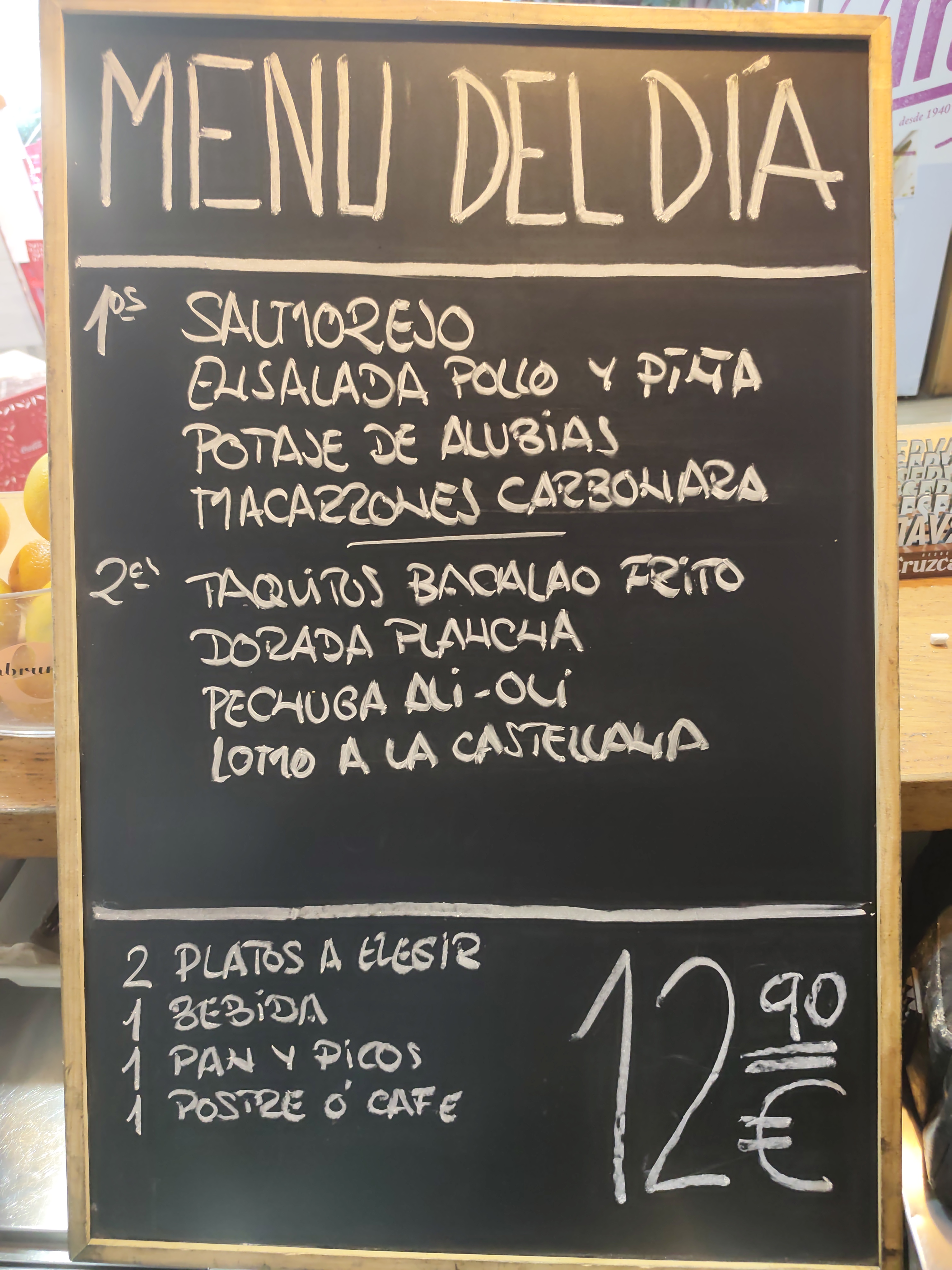 MENÚ DEL DÍA a 12’20.-€