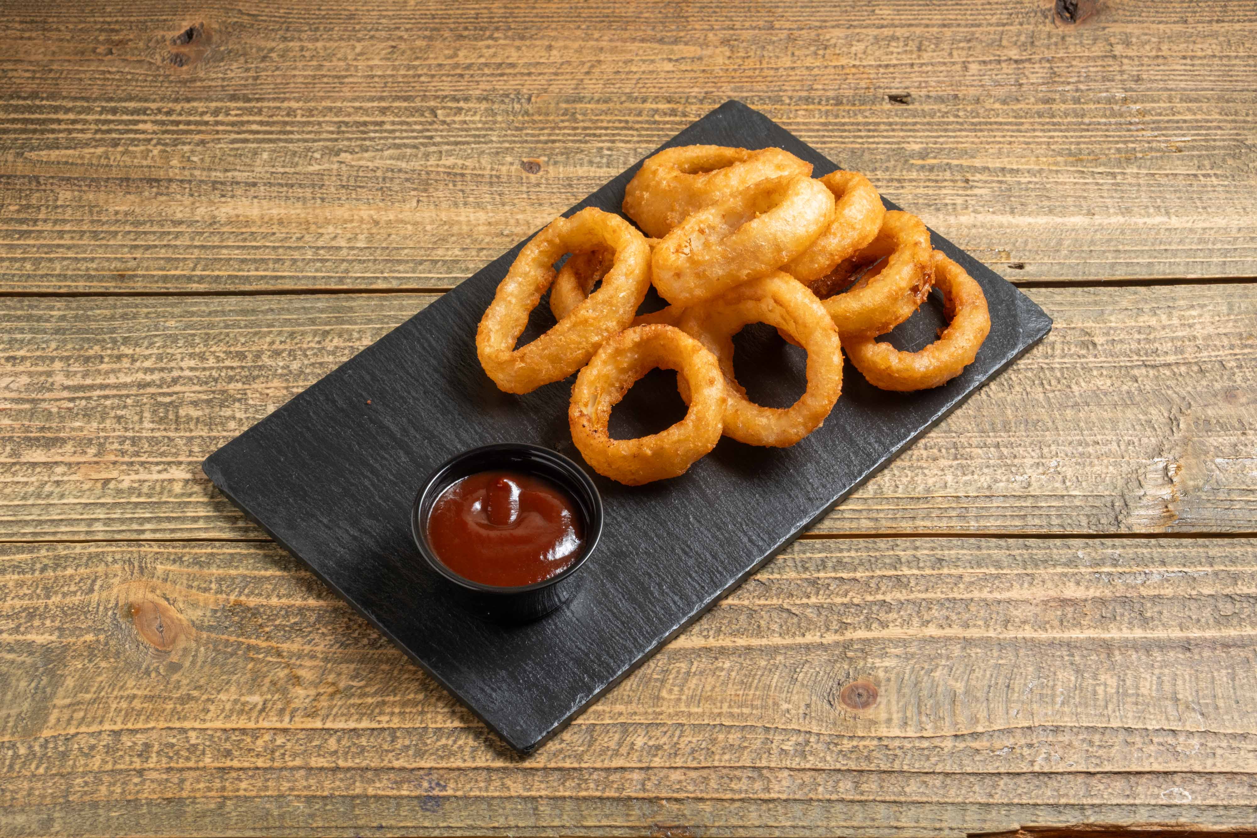 AROS DE CEBOLLA A LA CERVEZA