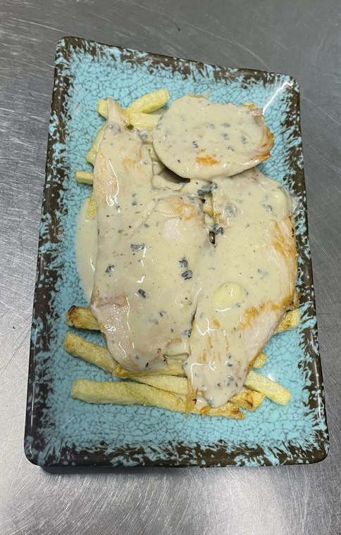 Pechuga de pollo con queso azul
