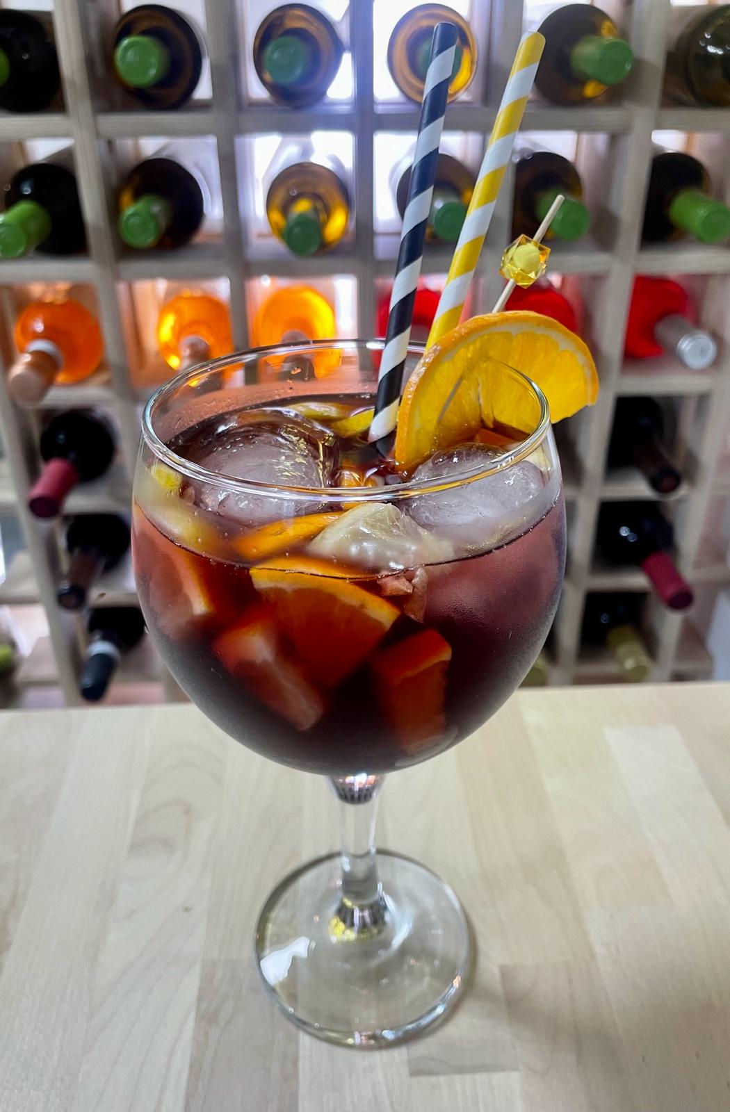 Sangria tinto 350ml - 4.99 € 1L - 13.99 €