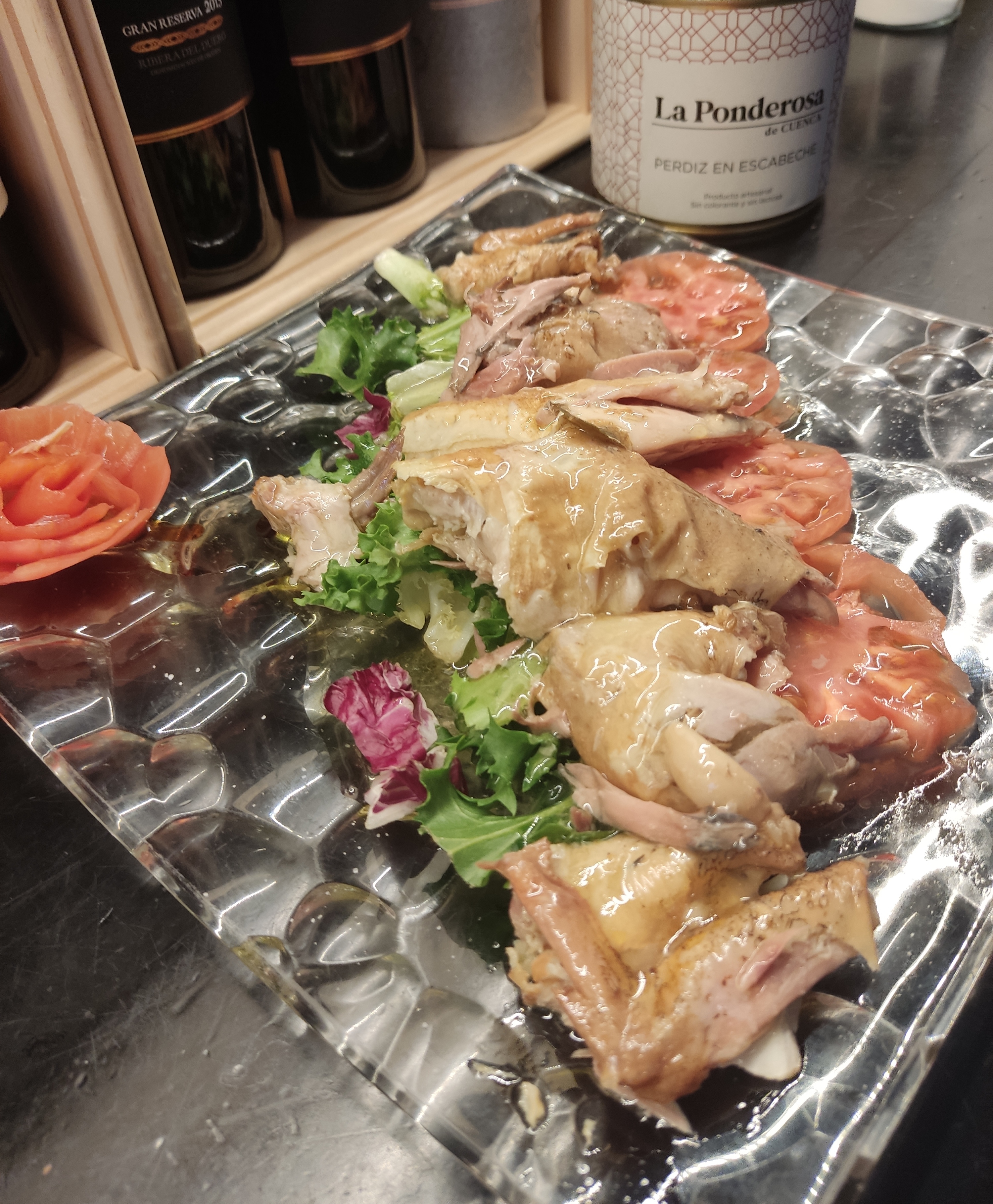 Ensalada de perdiz en escabeche