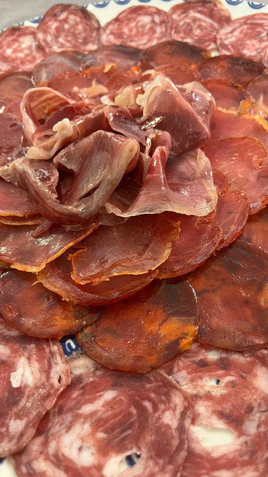 SURTIDO DE IBERICOS CON PICO DE JEREZ
