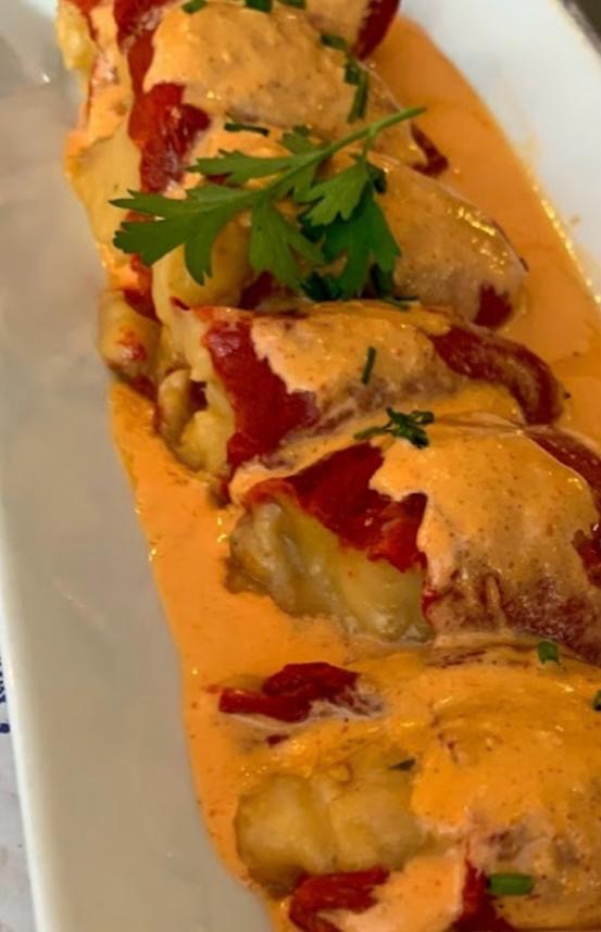 PIMIENTOS DE PIQUILLO RELLENOS DE BACALAO
