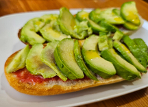 De Tomate y Aguacate