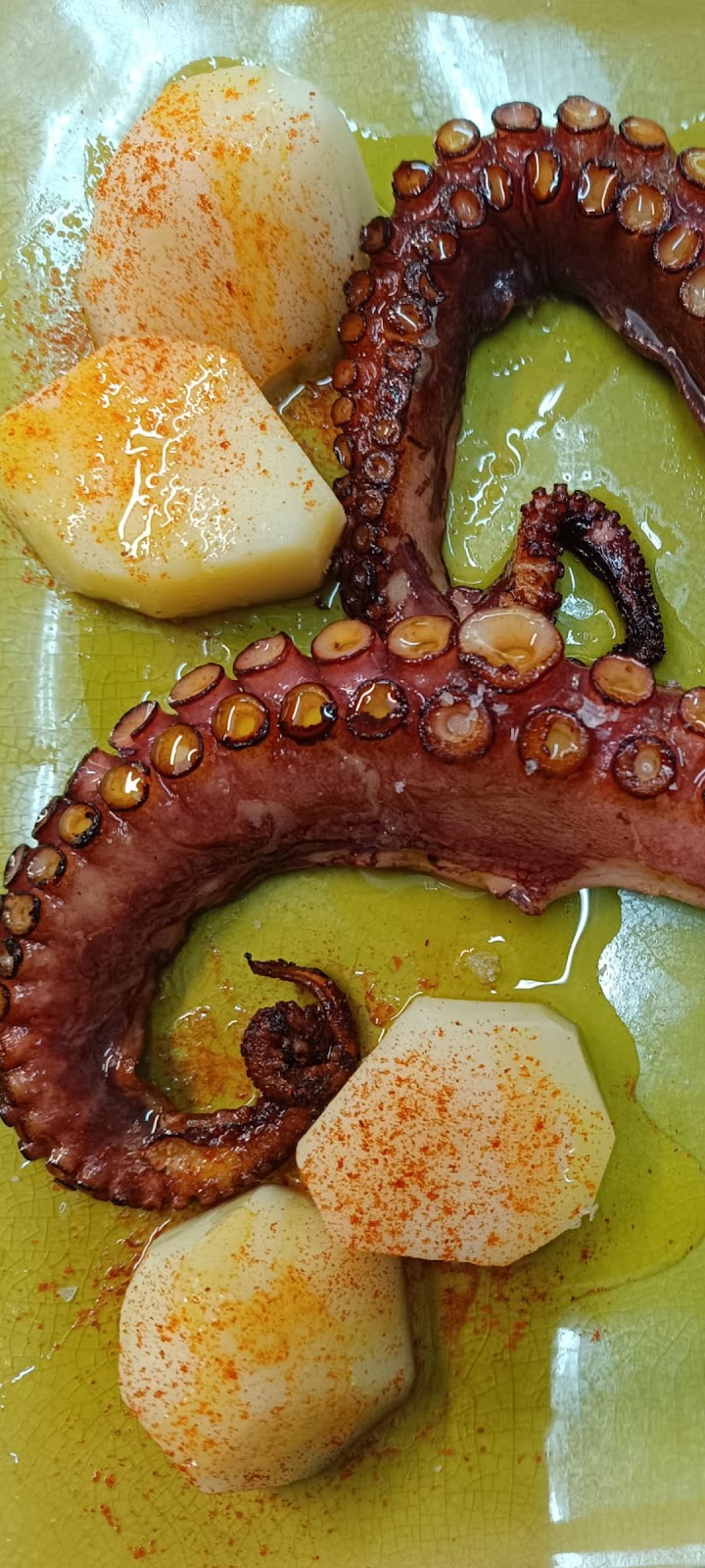 Pulpo a feira o plancha