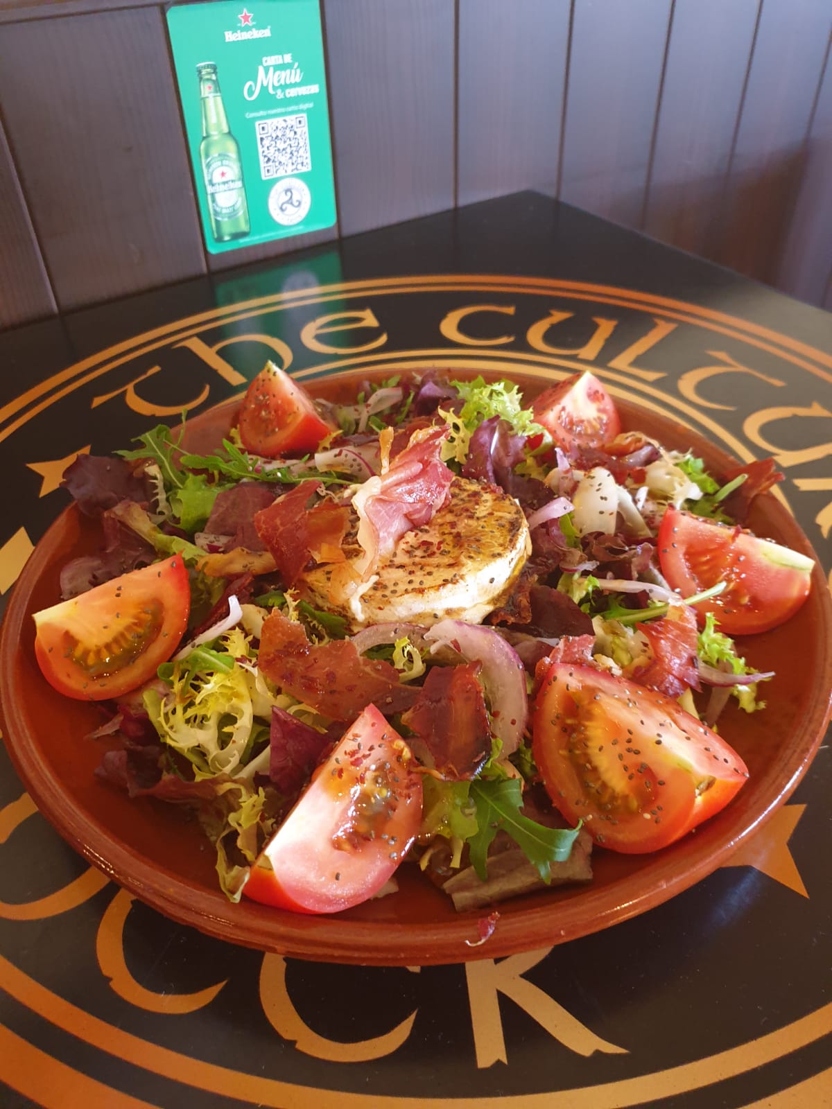 ENSALADA DE CRUJIENTE DE JAMÓN
