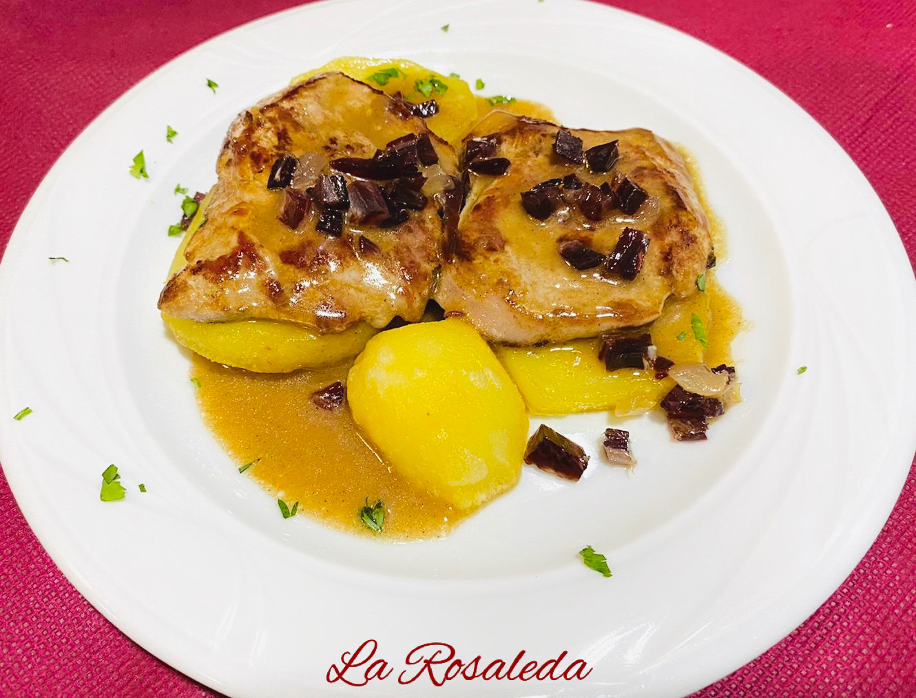 Solomillo al Ajo y Jamón