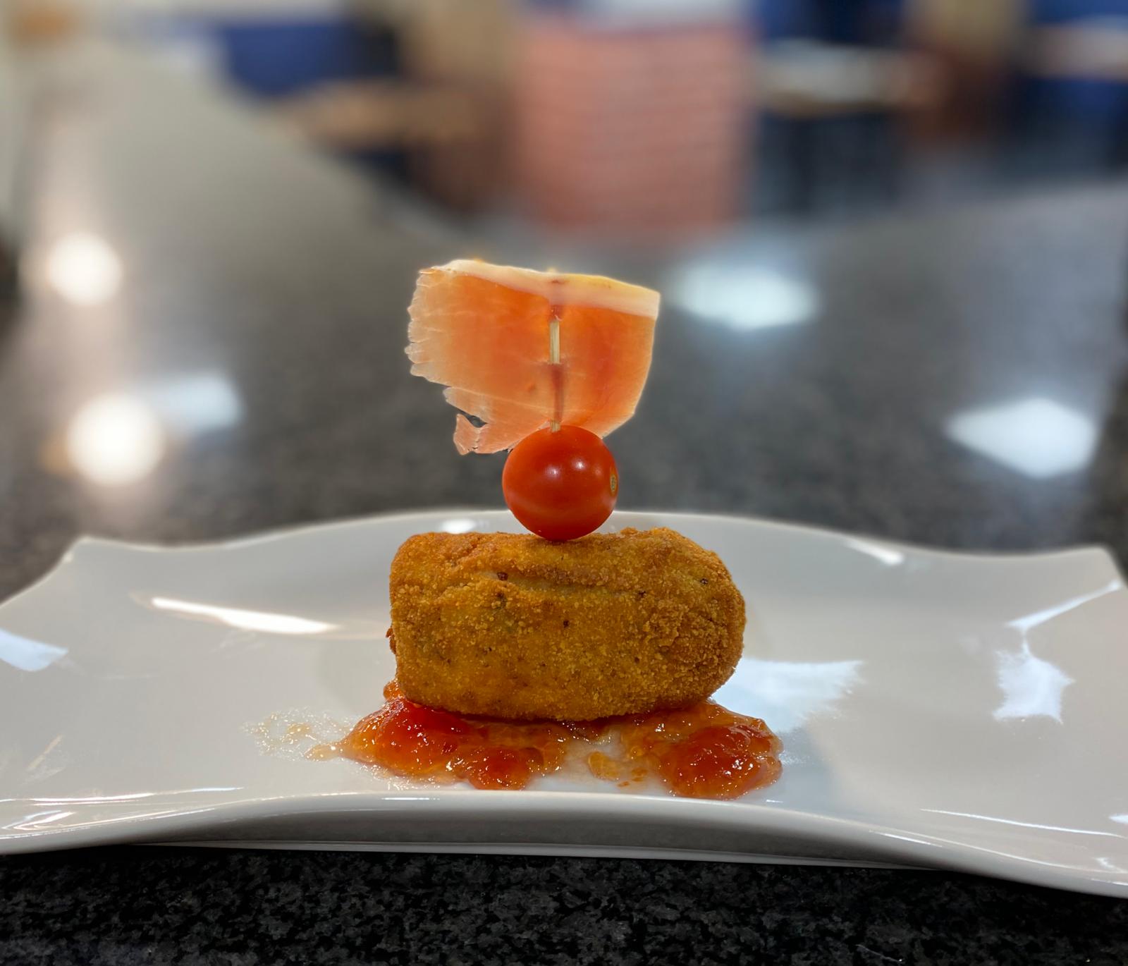 Croquetón de jamón