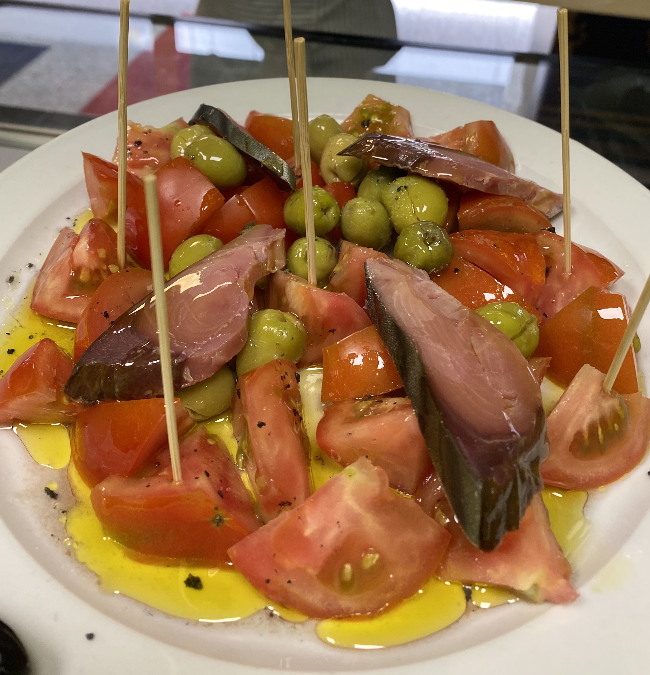 Tomate con bonito